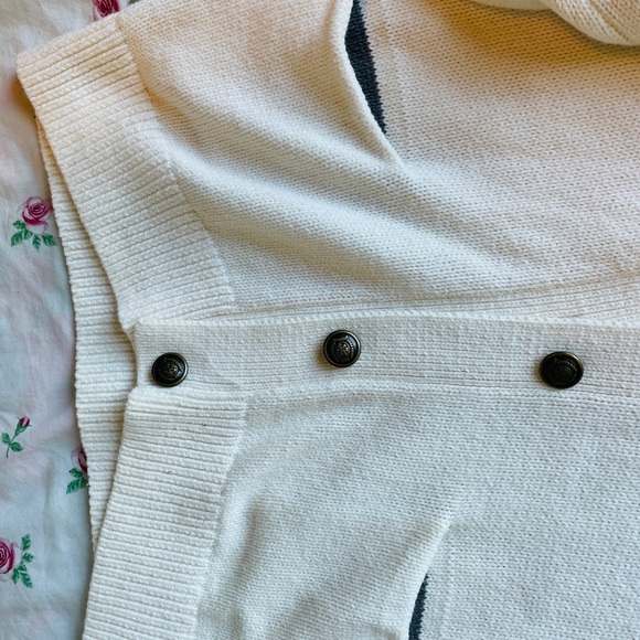 Rare Tommy Hilfiger Cardigan (with Hogwarts style patch) - Picture 9 of 9